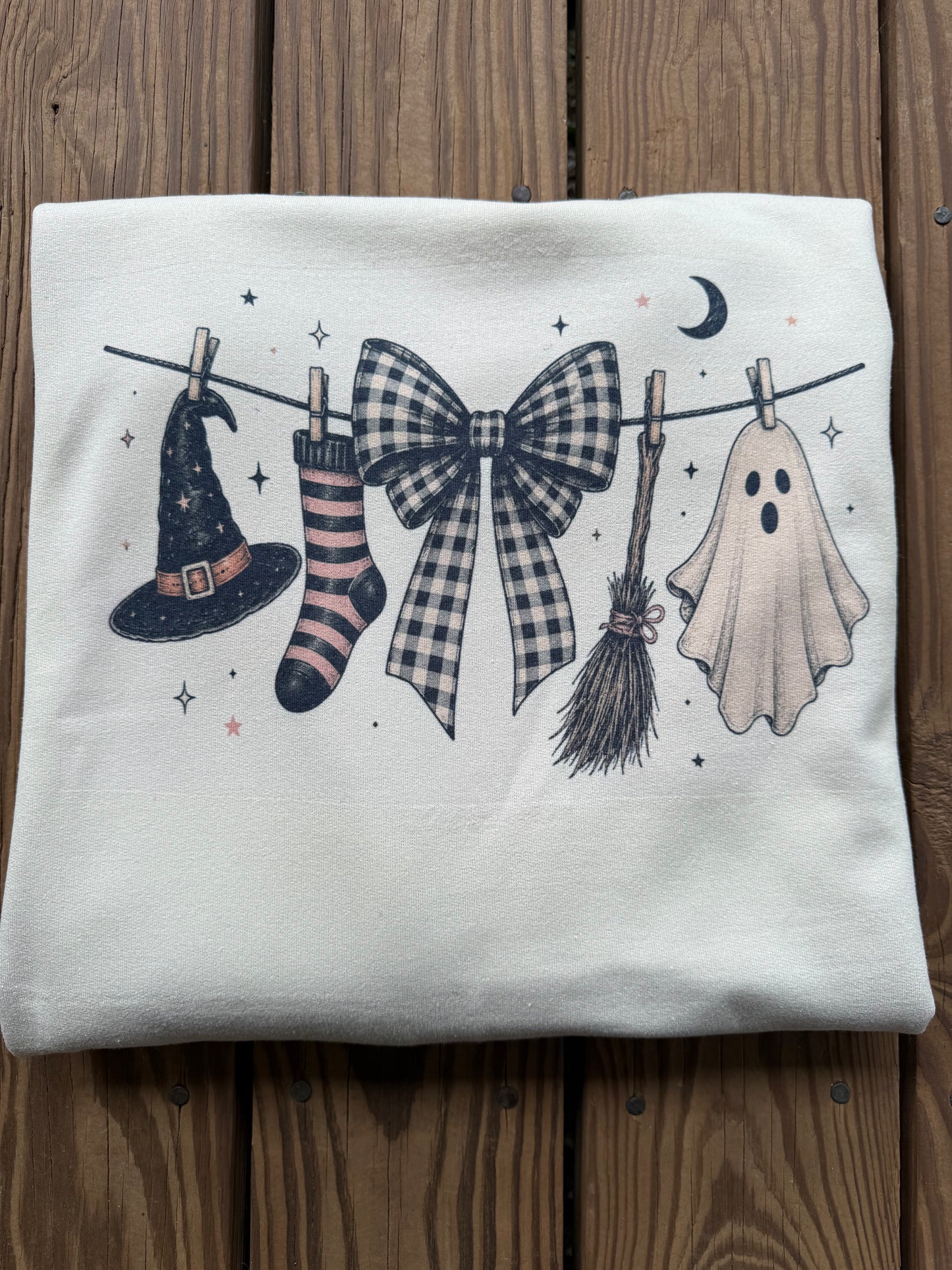 Witch Clothes Line- Sand